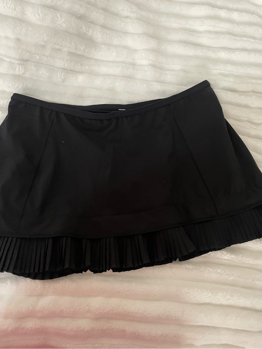 lululemon athletica Black Tennis Skirt with Pleated Hem - Picture 5 of 14